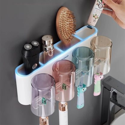 Nástěnný držák se skleničkou na zubní kartáčky (3ks)