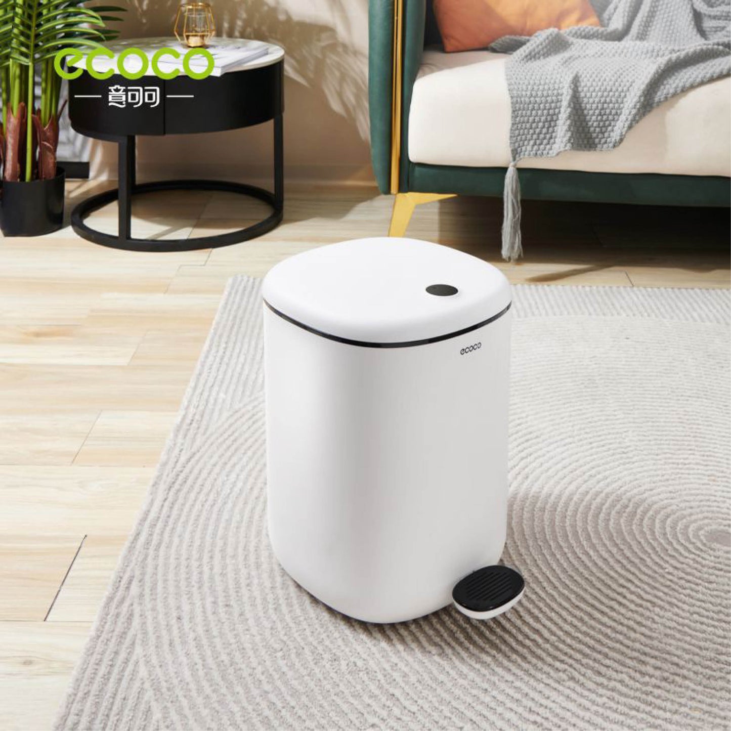 Odpadkový koš s pedálem – malý