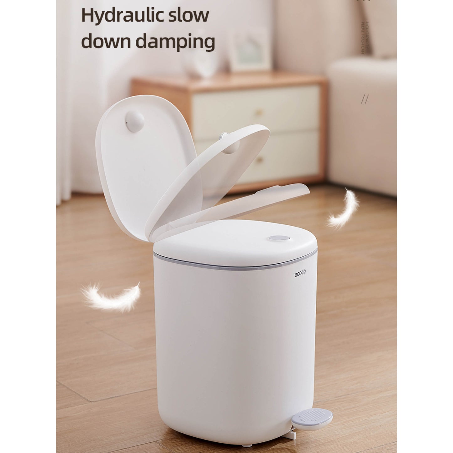 Odpadkový koš s pedálem – malý