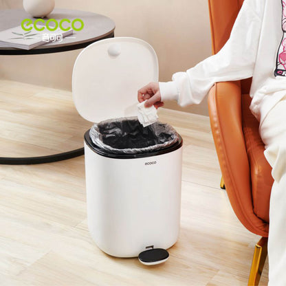 Odpadkový koš s pedálem – malý