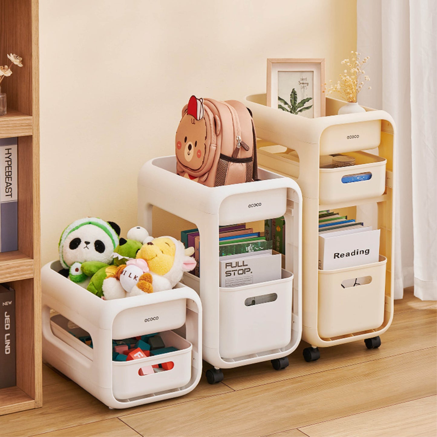 Úložný regál na batohy (velikost S)