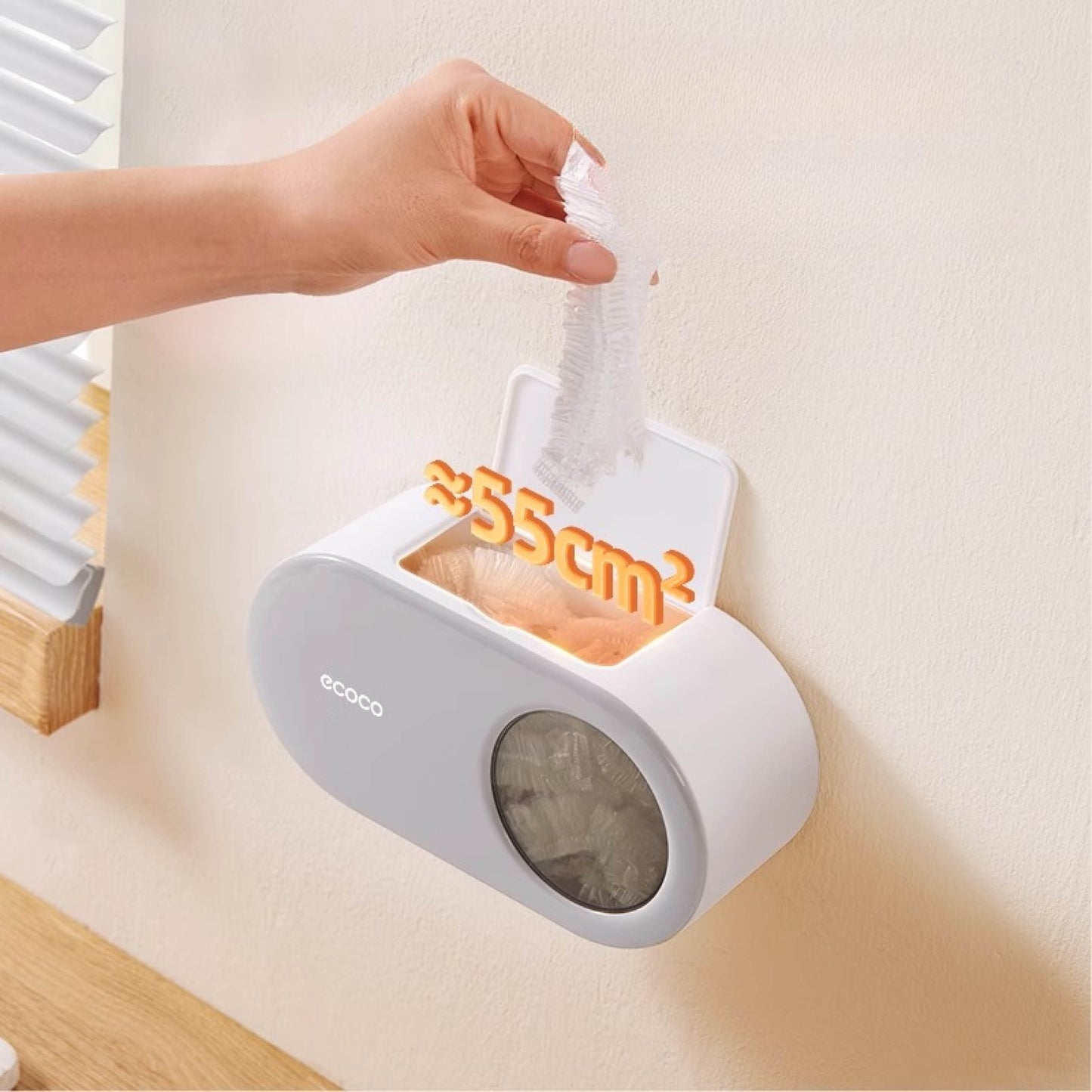 Výsuvný úložný box na zeď